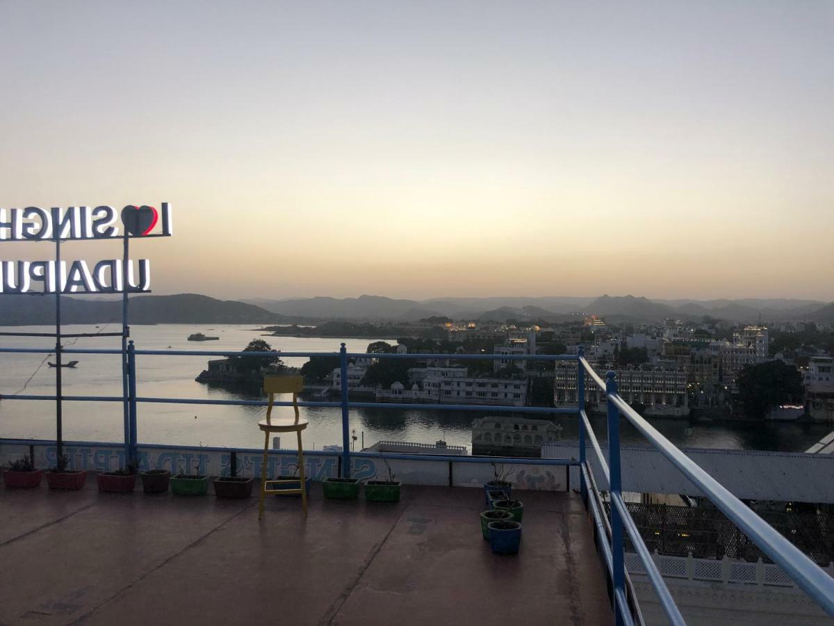 אודייפור Maa Ji House On Lake Pichola מראה חיצוני תמונה